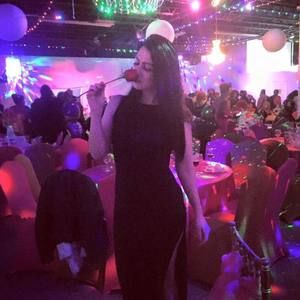 Meet your Posher, Anna-regina